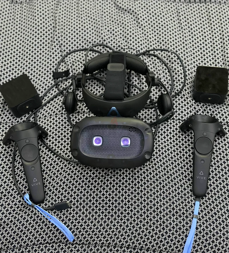 VR headset63260732009219112