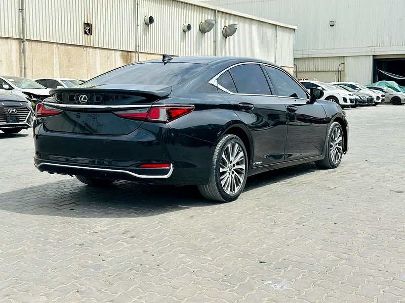 لكزس ES-300H 2021 للبيع63225698914177113