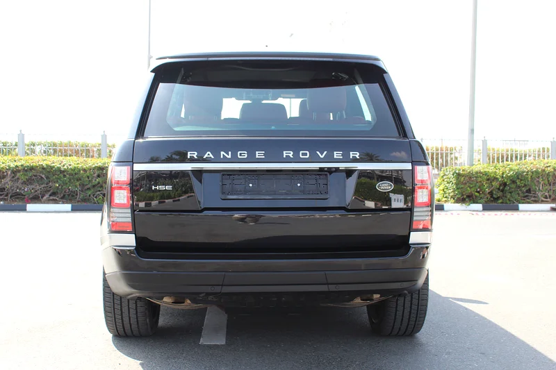 UAE SPECS UNDER WARRANTY  VERY GOOD CONDITION   FULL OPTION  SERVICE HISTO63177573885443112