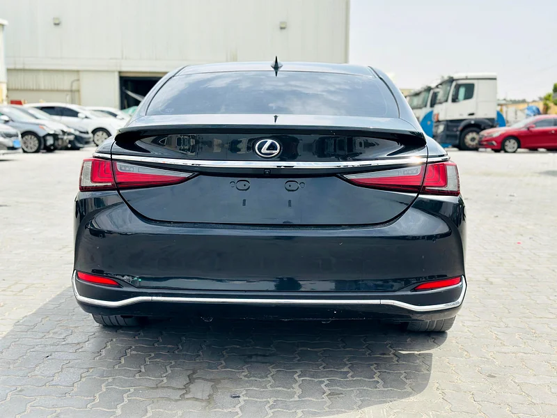 لكزس ES-300H 2021 للبيع63225698914177114