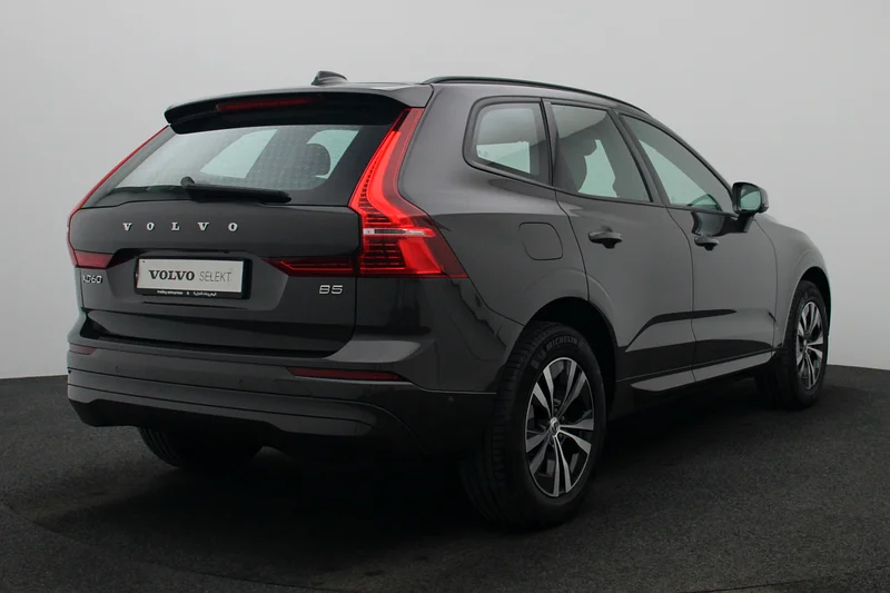2023 XC60 B5 كور - معتمد من شركة الفطيم63221300622339111