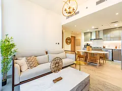 Zen Condo With Burj Khalifa View In Vibrant City
