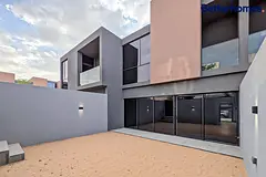Big Layout | Middle Townhouse | Mortgage | Resale