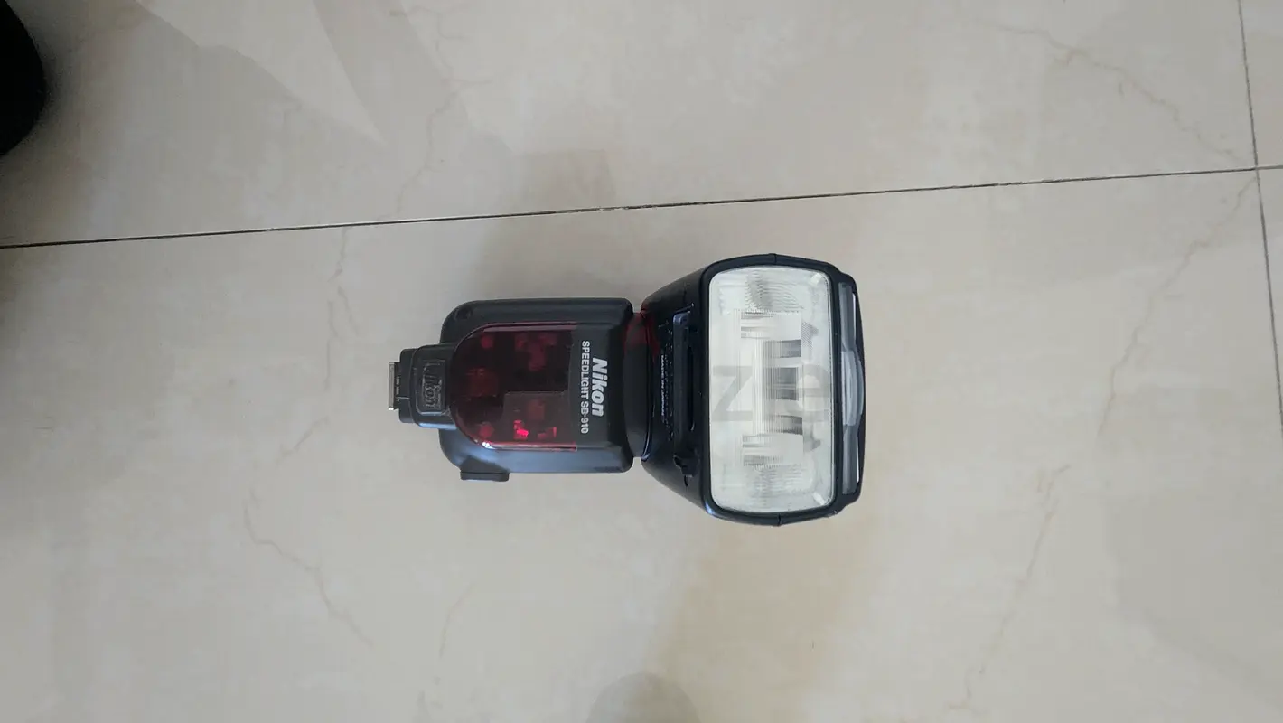 DSLR camera with lenses63233635654913117