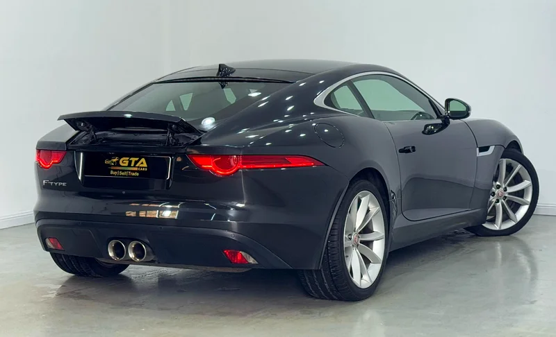 جاكوار F-Type 2015، مع سجل صيانة كامل، حالة ممتازة، لدول مجلس التعاون الخليجي63177938506753113