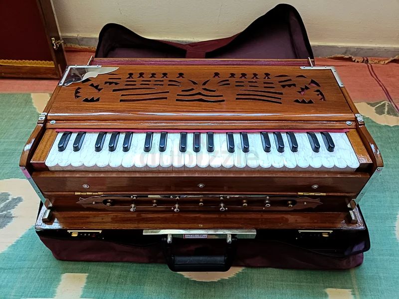 HARMONIUM632063824157471119