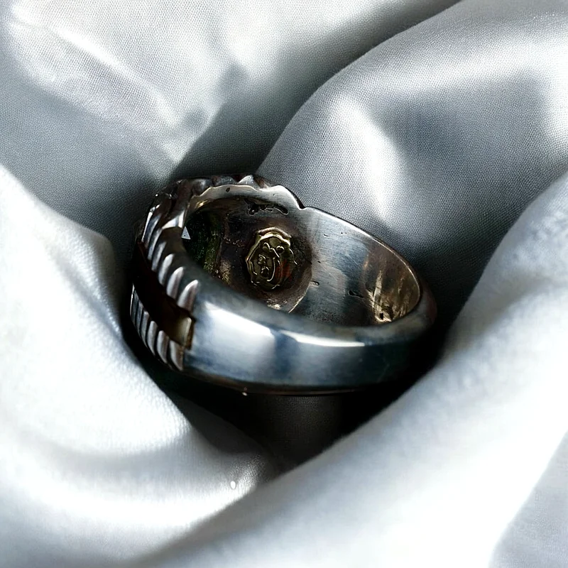 For sale, the most beautiful natural emerald ring with diamonds63231693971330113