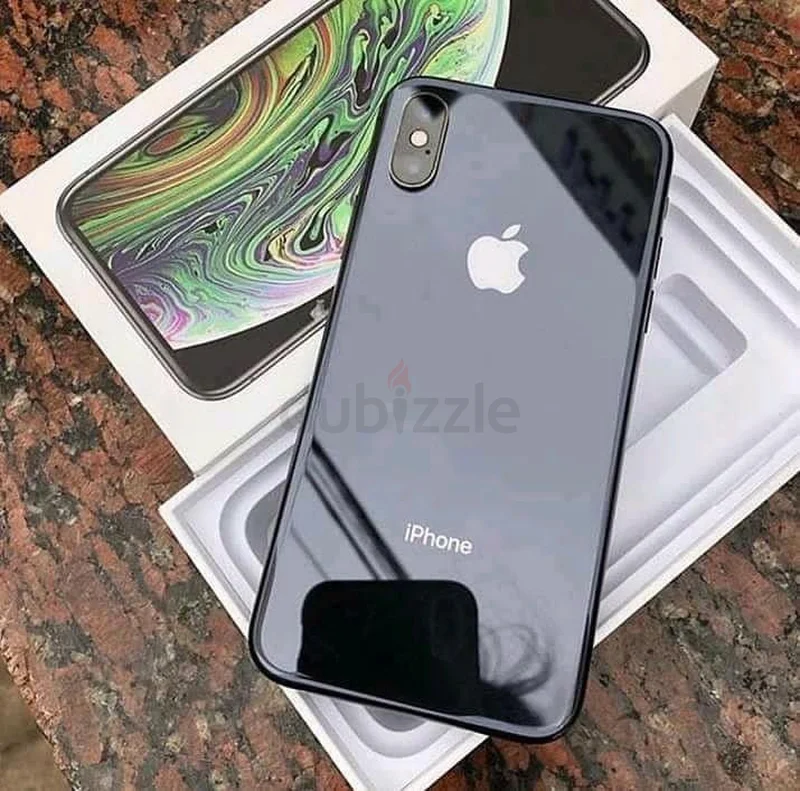 هاتف XS الأصلي بسعة 64 جيجا بايت مع إكسسواراته في حالة ممتازة62929661084417113