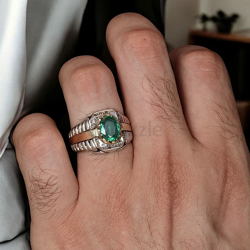 For sale, the most beautiful natural emerald ring with diamonds63231693971330114