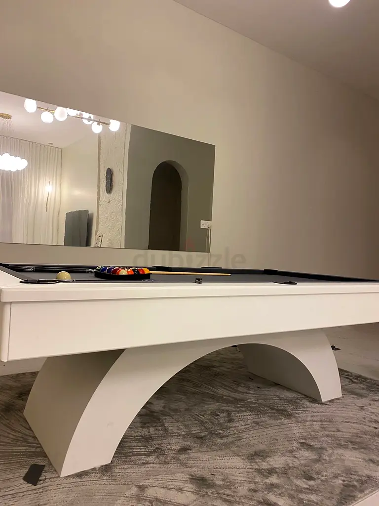 Billiard Table 895