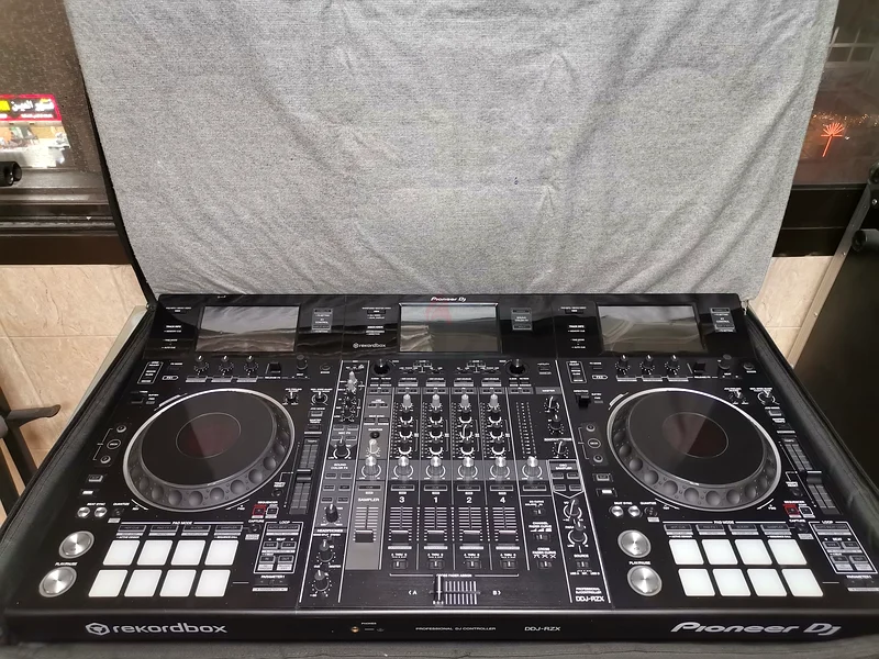 Pioneer DDJ-RZX63174798847234111