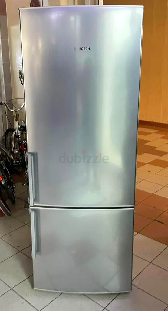 ثلاجة بوسش بتجميد سفلي