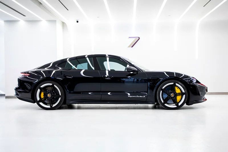 2021 PORSCHE TAYCAN TURBO S - GCC - FULL CARBON WITH SERVICE HISTORY AND AL NABOODA WARRANTY -63150947035138112