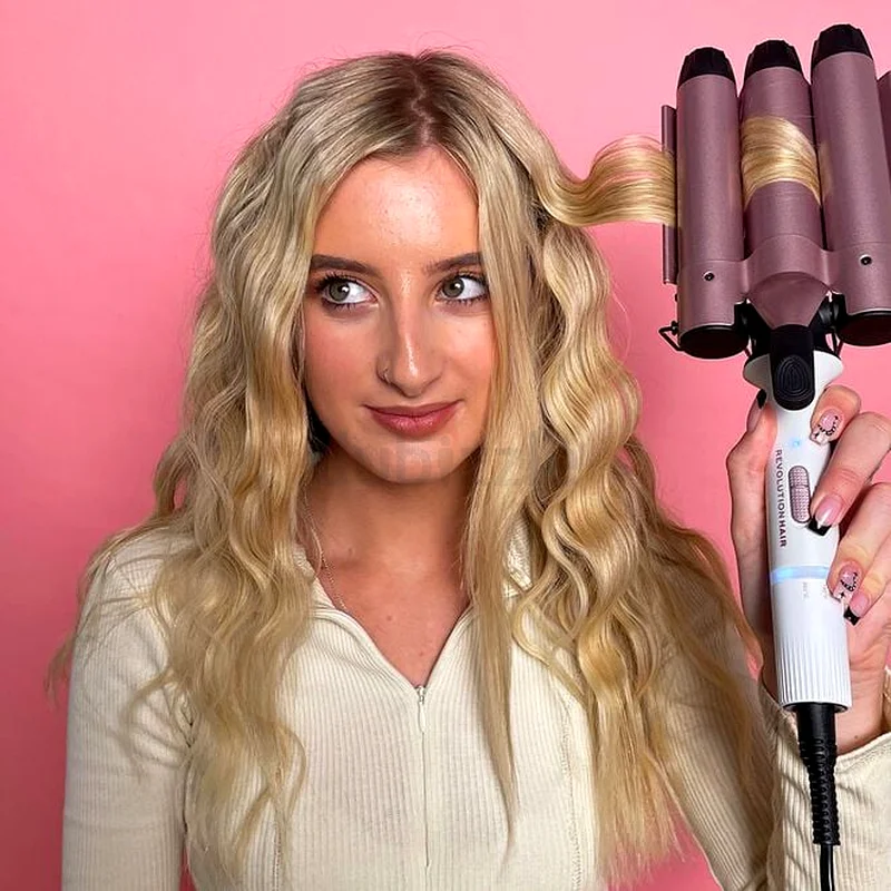 Elevate Your Hair Game with This Triple Barrel Hair Curler!63243188562305114