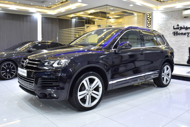 EXCELLENT DEAL for our Volkswagen Touareg ( 2015 Model ) in Black Color GCC Specs62933684275715111