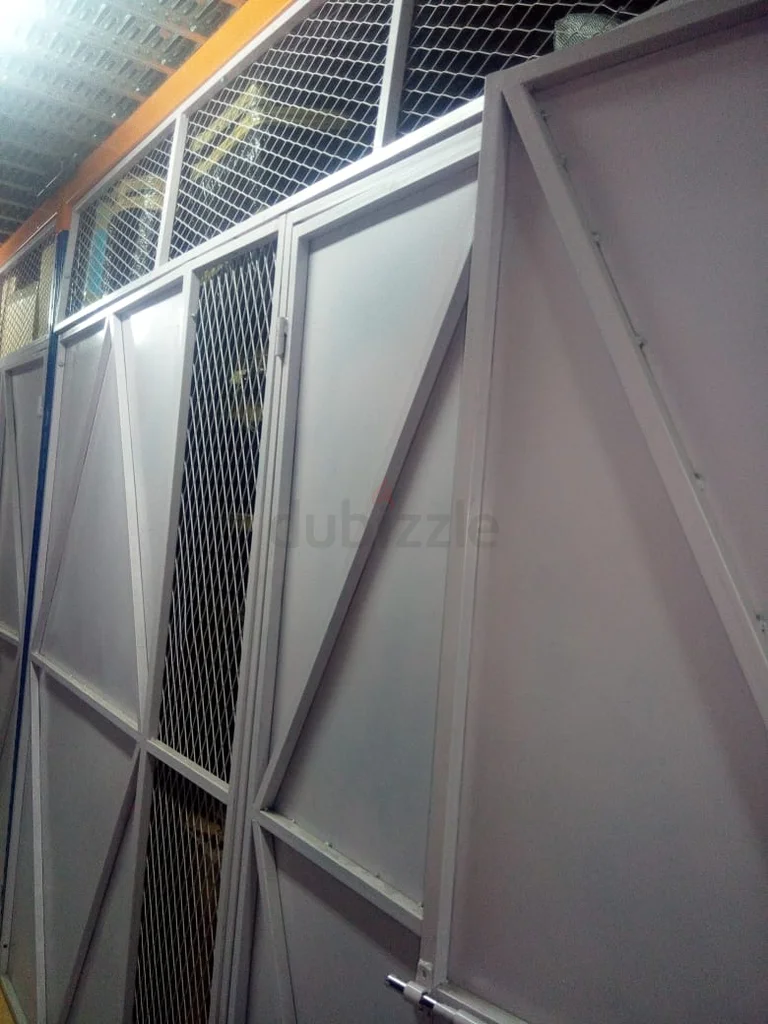 خدمات نقل موثوقة وتخزين ذاتي آمن في جميع أنحاء دولة الإمارات العربية المتحدة62929662801667114