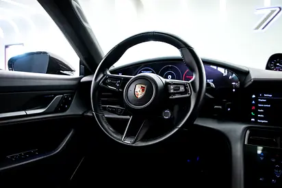 2021 Porsche TAYCAN — фото 8