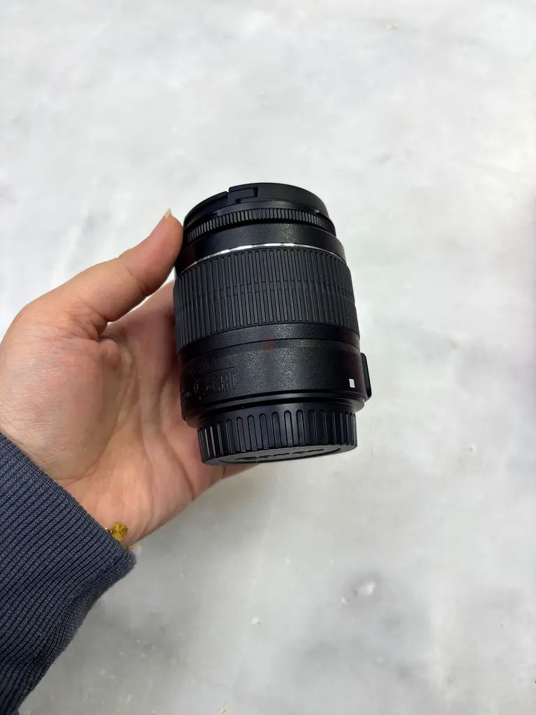 canon camera with lights63233635682307117