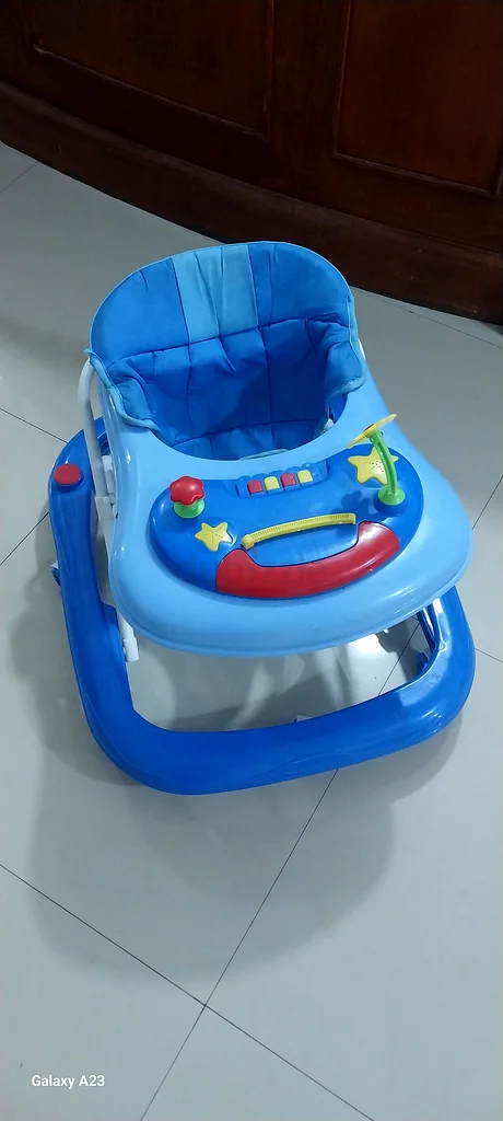 Baby walker63204253928194112