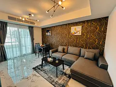Luxury | Fully upgraded | 2BH | Vacant