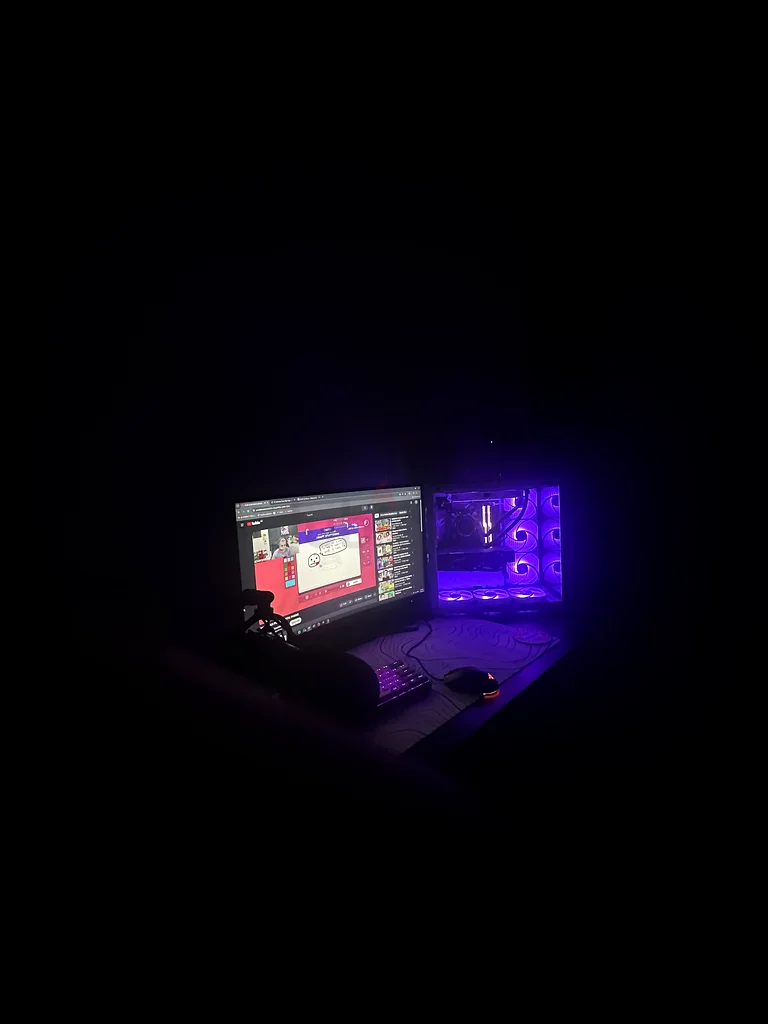 كمبيوتر ألعاب بلون أبيض63167118038915112