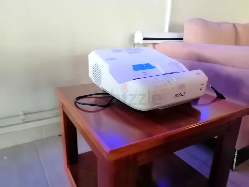 جهاز عرض إبسون للشاشة الكبيرة يصل إلى 300 بوصة63264092684290111