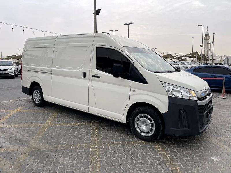 Toyota Hiace 2022 Gulf model, high roof, in excellent condition63166156485249111