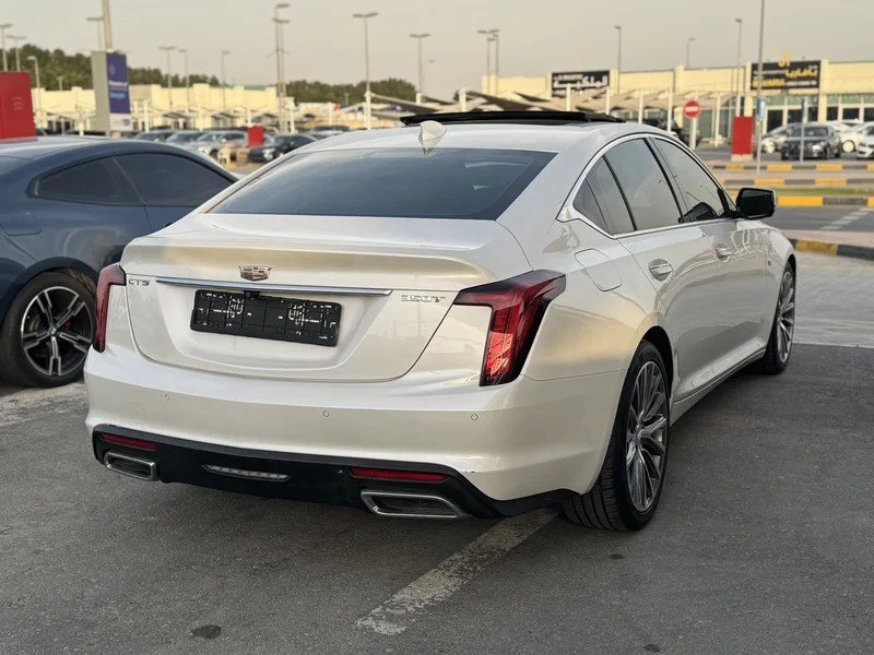 Cadillac CT5 Gulf in agency condition62929647710595114