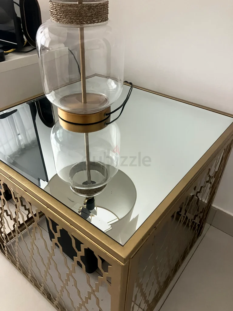 مصباح وطاولة جانبية63220328031745113