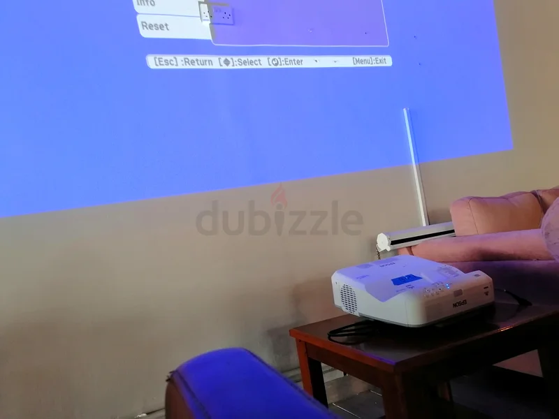 جهاز عرض إبسون للشاشة الكبيرة يصل إلى 300 بوصة63264092684290113