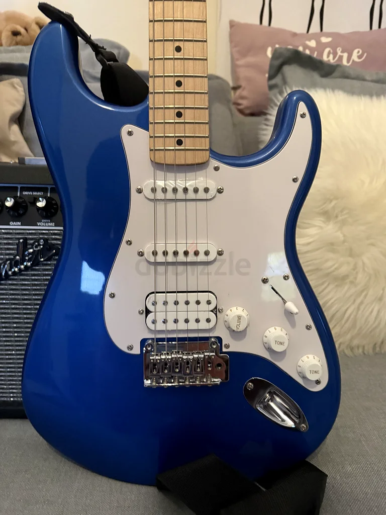 Fender Squier Electric Guitar Kit, Stratocaster, 15G Guitar Amp, Guitar Strap, and More63199131855234111