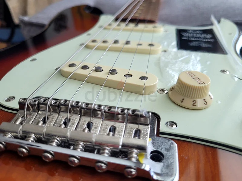 Electric guitar - Fender 60s Vintera Strat - MIM63199131849219113