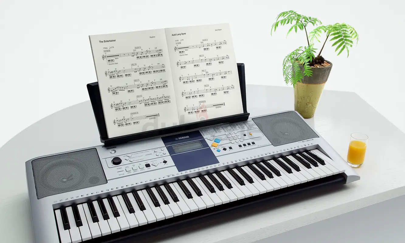 Yamaha Keyboard psr-E32363226778848899111