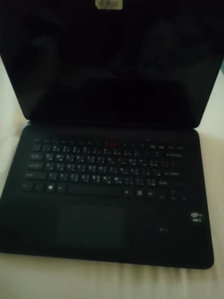 (250 درهم إماراتي) سوني فايو SVF142A29W مستعمل – إنتل كور i5، بيع سريع في الإمارات (بعض الخدوش، بدون شاحن)63256071937410111
