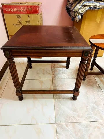 Coffee table with detachable table