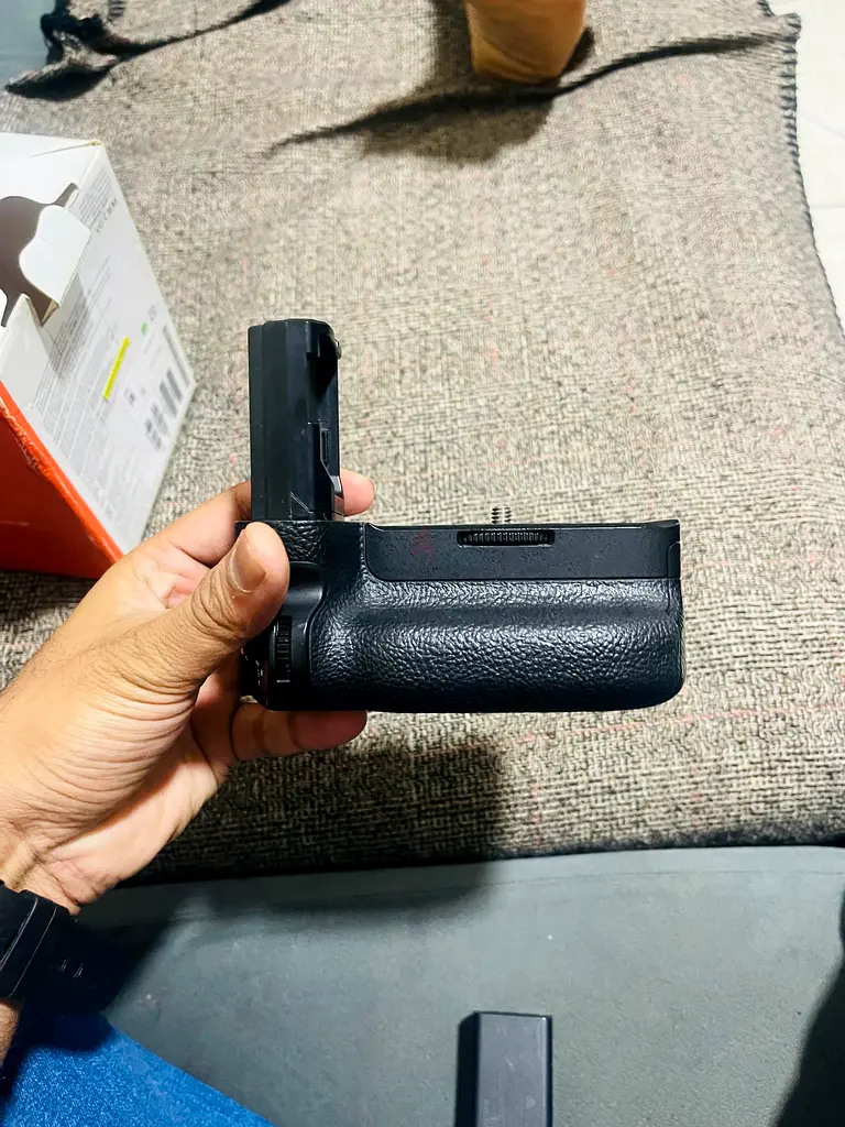 Sony Camera A7iii Original Grip63234611478530111