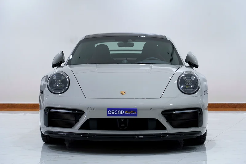 2024 Porsche 911 Carrera S | GCC  Crayon Exterior | Fully Loaded | AED 699,00063231638578051111