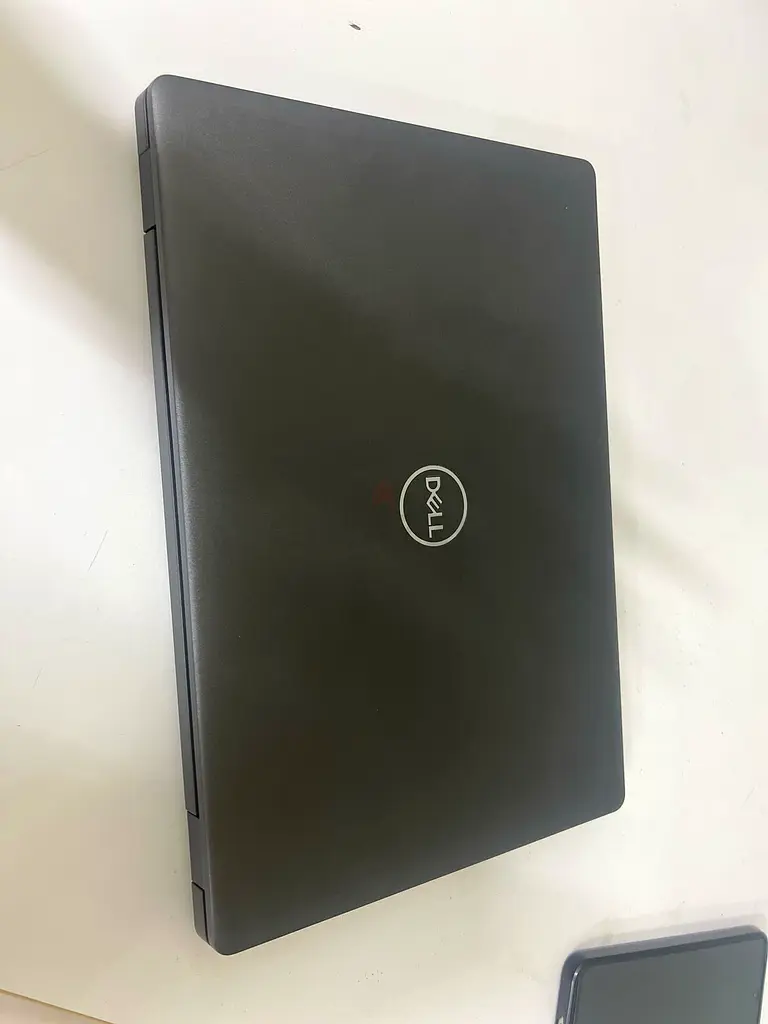 Laptops Dell latitude 5400 Touch Screen63256074254338112