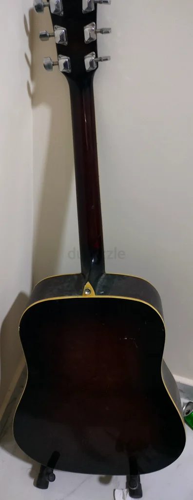 Acoustic Guitar for Sale – Excellent Condition63229683080195112