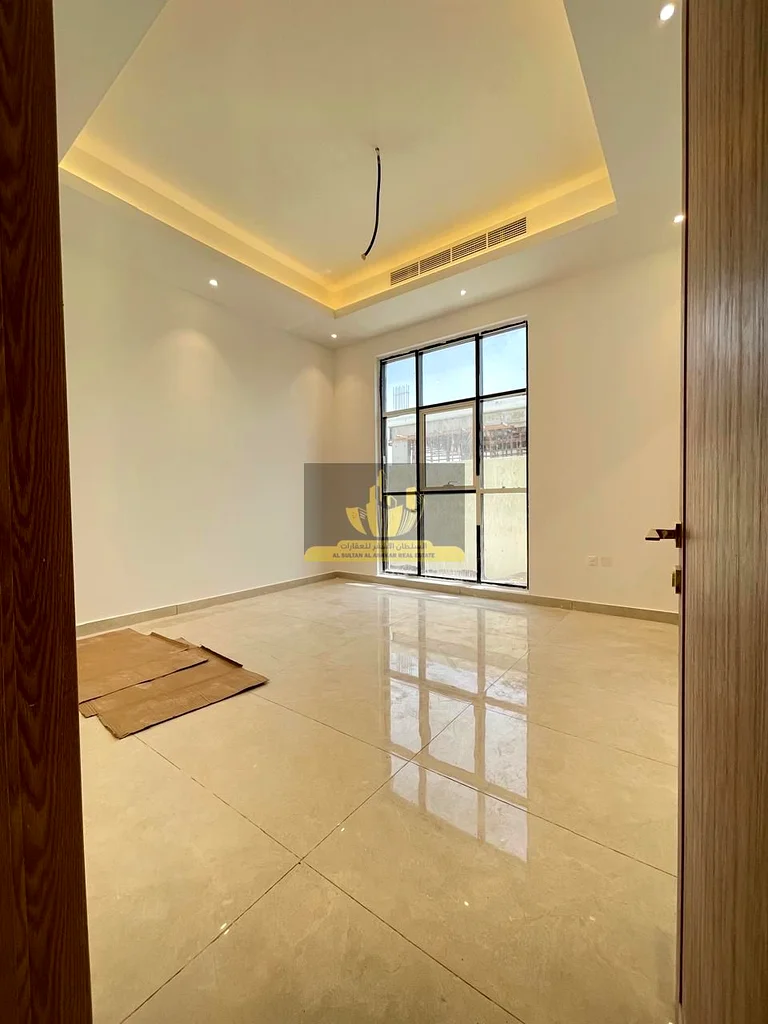 Title: *Luxury Villa for Rent in Al Aweer - Modern Design and Prime Location!* 5 beedroom brand new62890342876034111