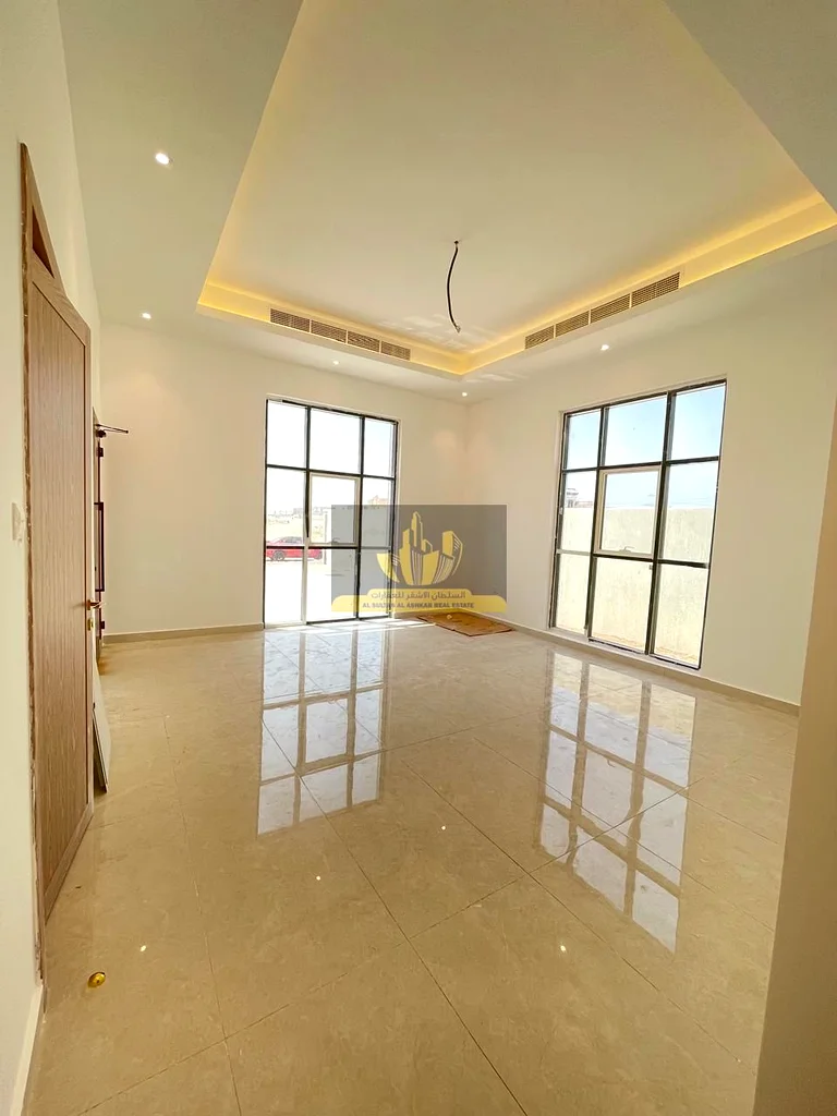 Title: *Luxury Villa for Rent in Al Aweer - Modern Design and Prime Location!* 5 beedroom brand new62890342876034112