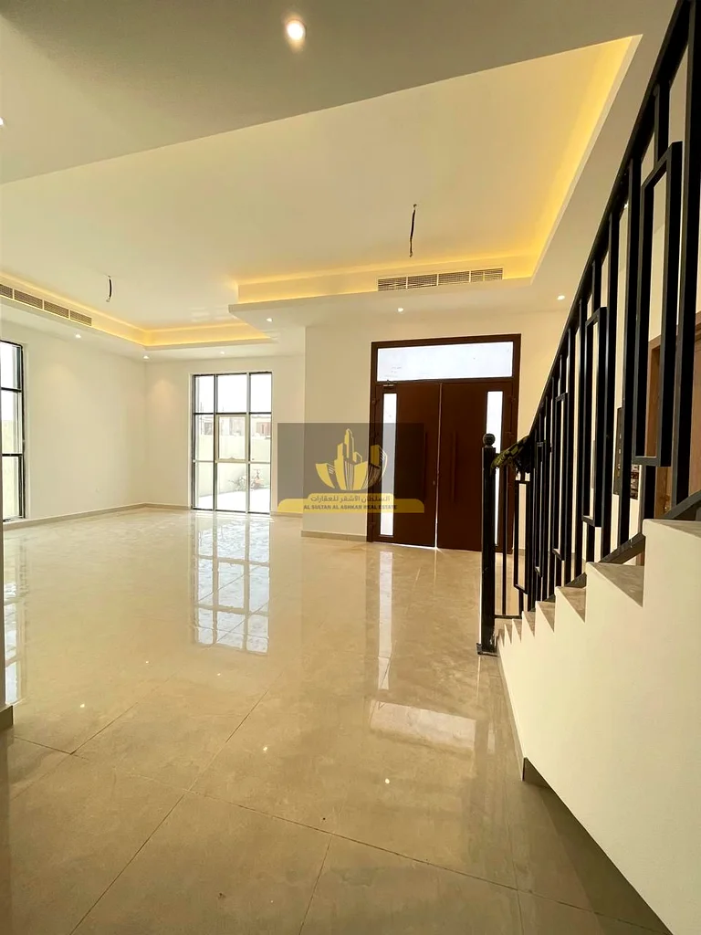 Title: *Luxury Villa for Rent in Al Aweer - Modern Design and Prime Location!* 5 beedroom brand new62890342876034113