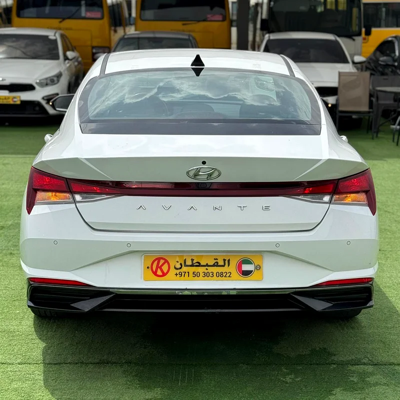 Hyundai Avante 2021 Clean Title Korean Specs63169913774082113