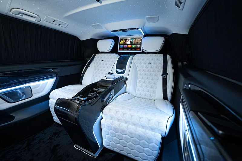 NEW 2025 MODEL FACELIFT VIP MERCEDES GCC V300 with ADDITIONAL REAR AC - 2 Years Warranty by VLINE63163857198082114