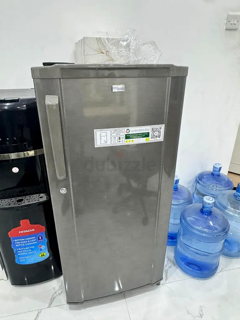 REFRIGERATOR/ FRIDGE