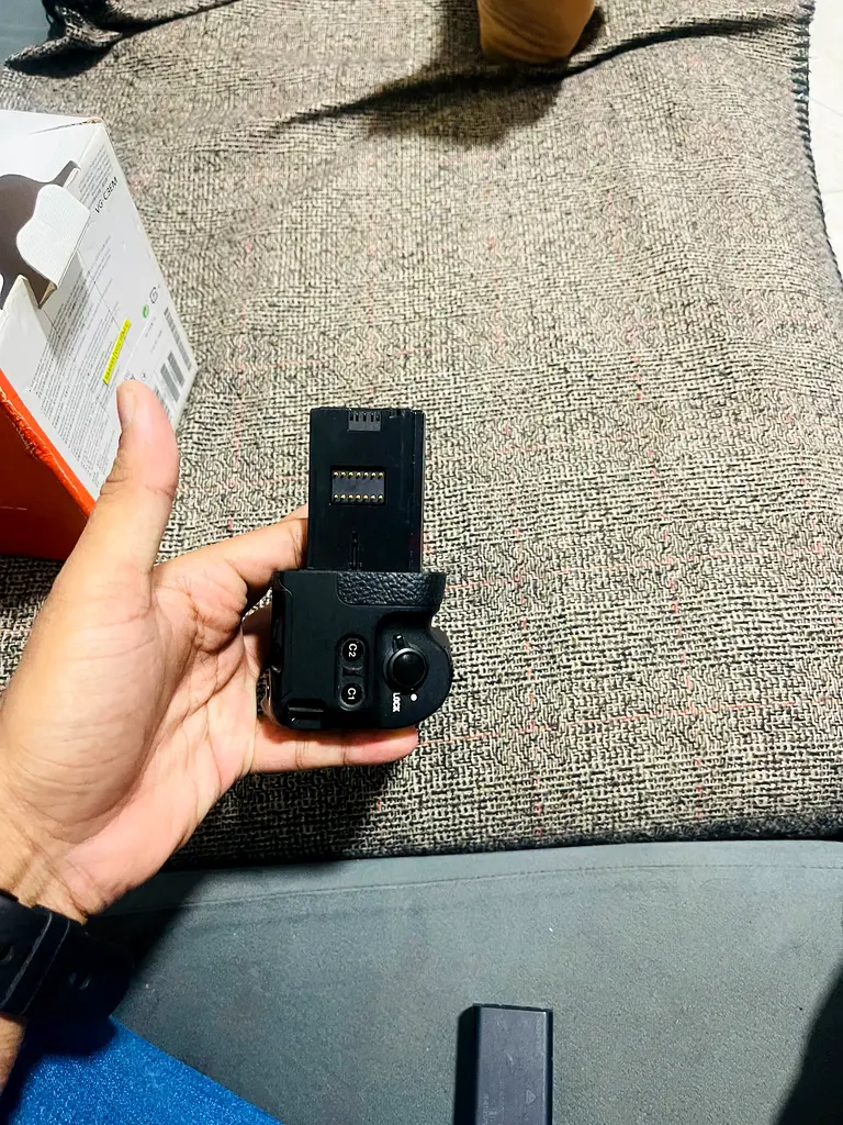 Sony Camera A7iii Original Grip