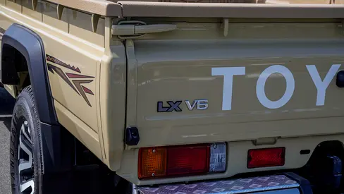 صورة 19 لـ 2025 Toyota LAND CRUISER 70 SERIES