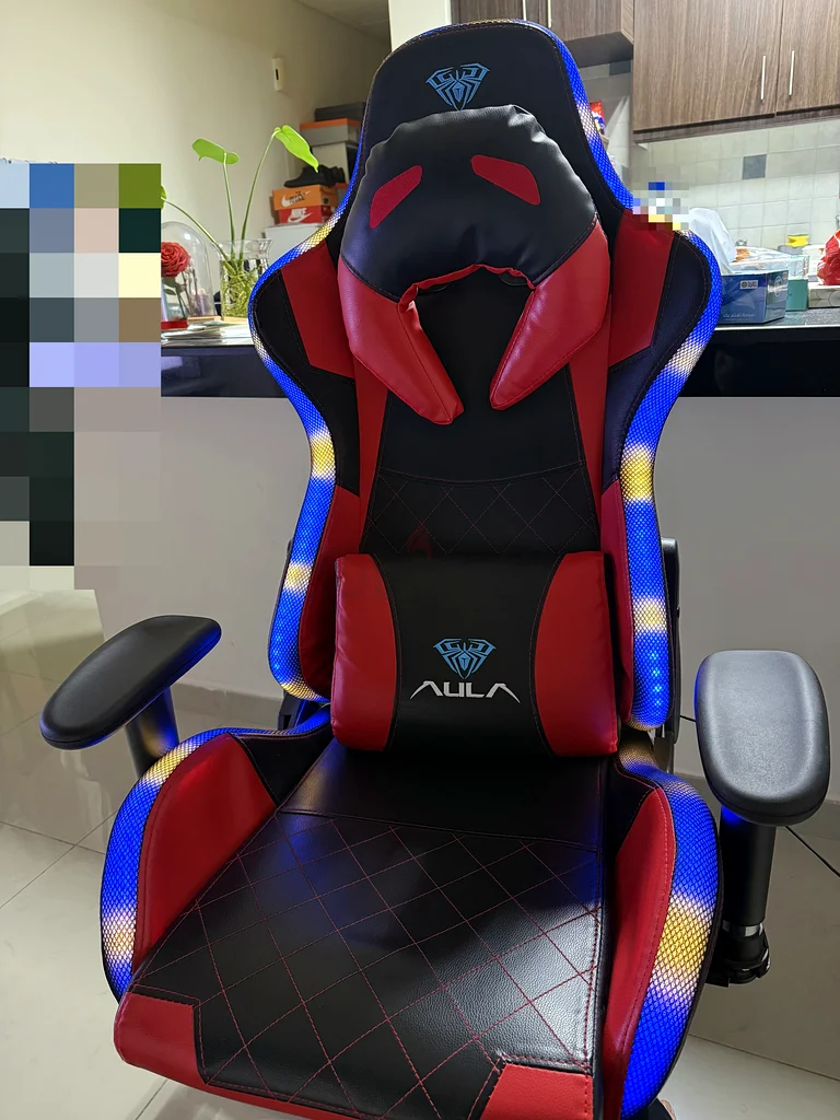 للبيع: كرسي ألعاب بإضاءة LED مع جهاز تحكم عن بعد - 200 درهم فقط!63174800800769111