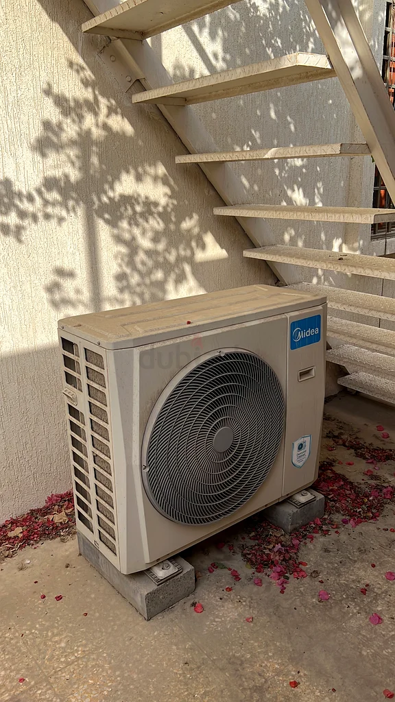 Midea Floor Standing AC - 3 Ton63247754943874111