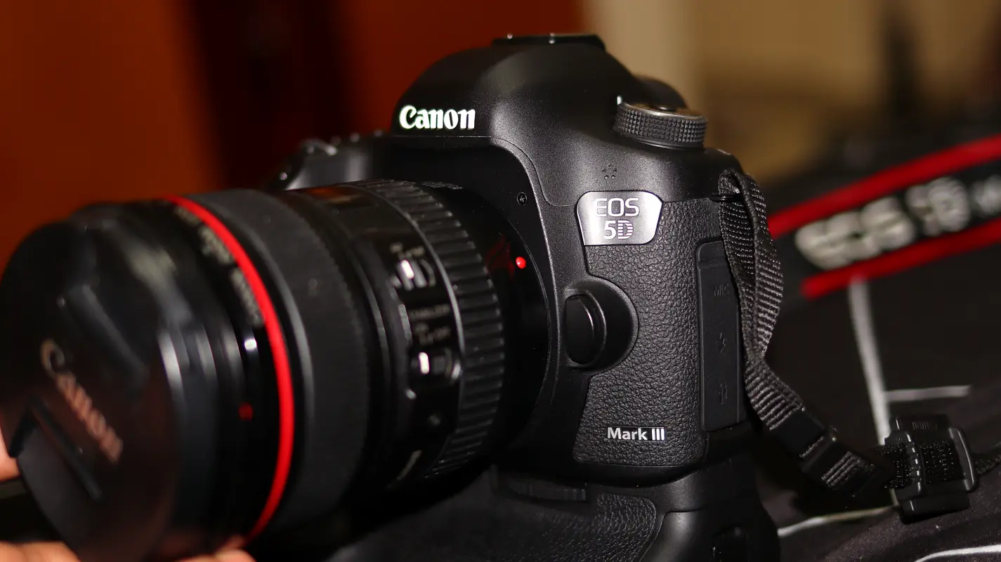 CANON EOS 5D Mark III Camera